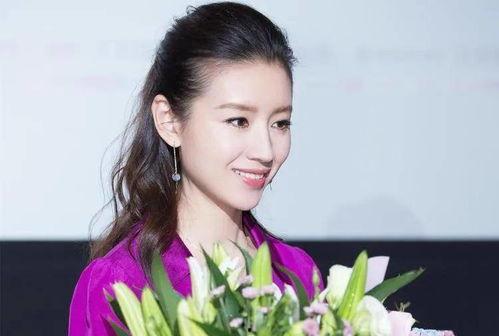 董洁现在的吃瓜群众,吃瓜群众热议，昔日女神如何度过风波